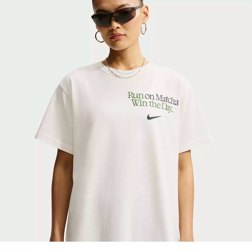 Nike Women's Sportswear Oversized Matcha Graphic T-Shirt